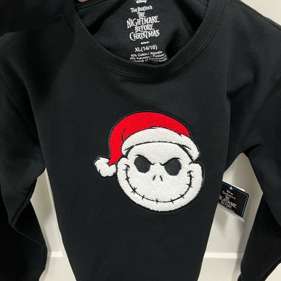 NWT Nightmare Before Christmas crewneck - Picture 5 of 6